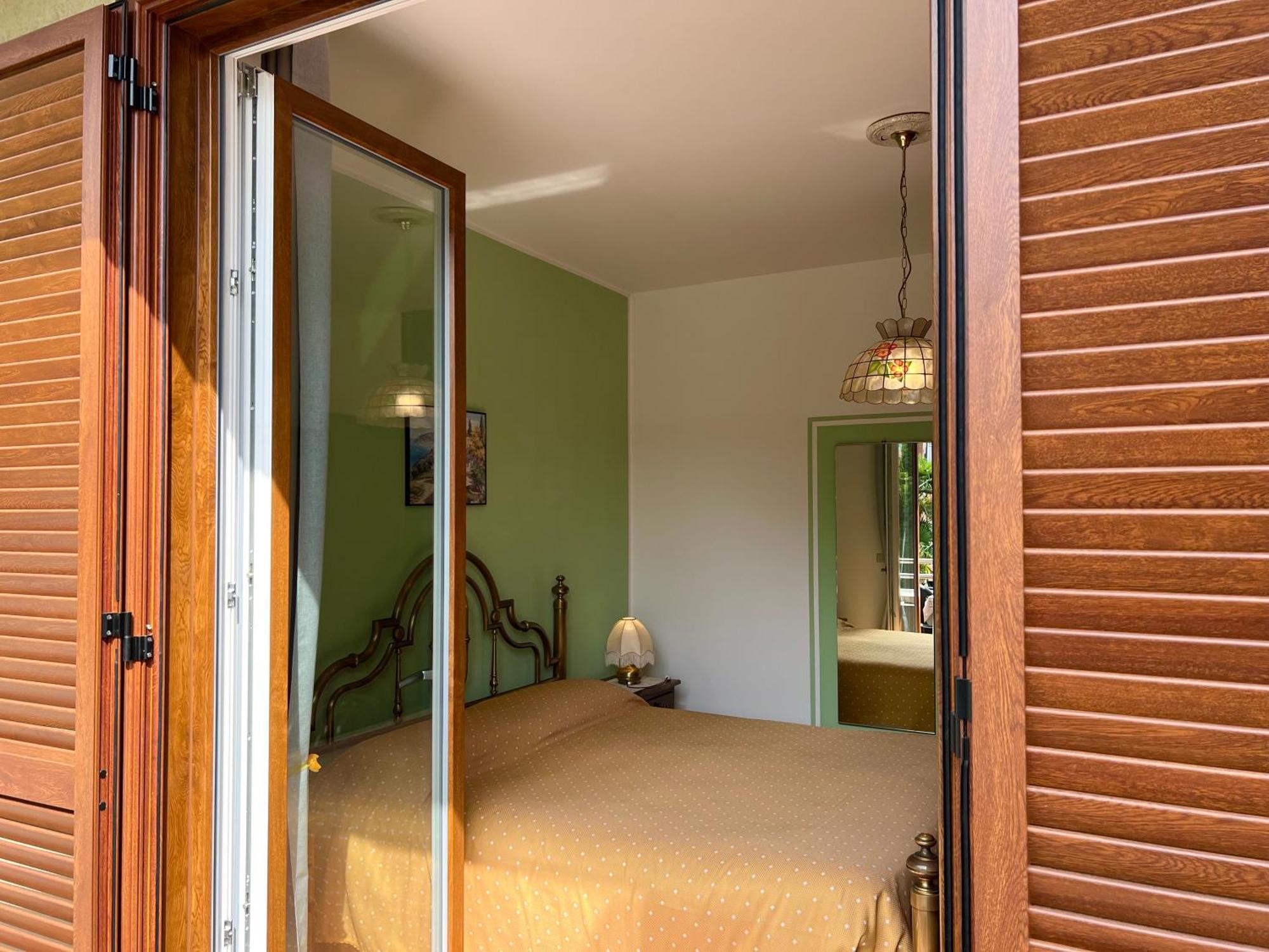 Casa Mimosa The Green View Apartment Domaso Luaran gambar
