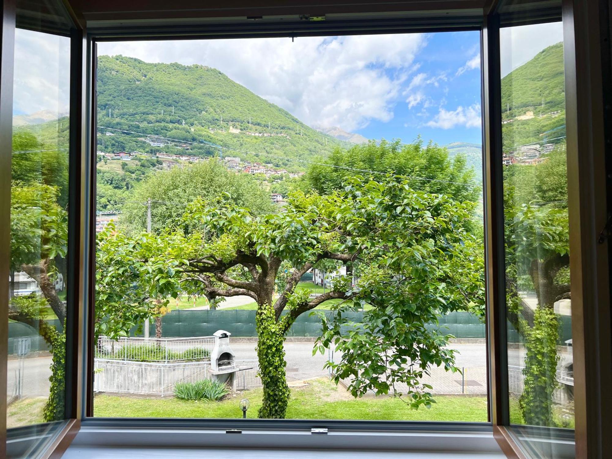 Casa Mimosa The Green View Apartment Domaso Luaran gambar